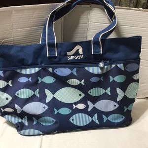 Geckobrand fish swim oversize water repellent fully lined tote. EUC